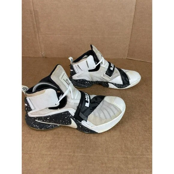 Nike Lebron James Soldier Nine Premium Mens 11.5 Basketball Shoes 749490-110 - Picture 2 of 10